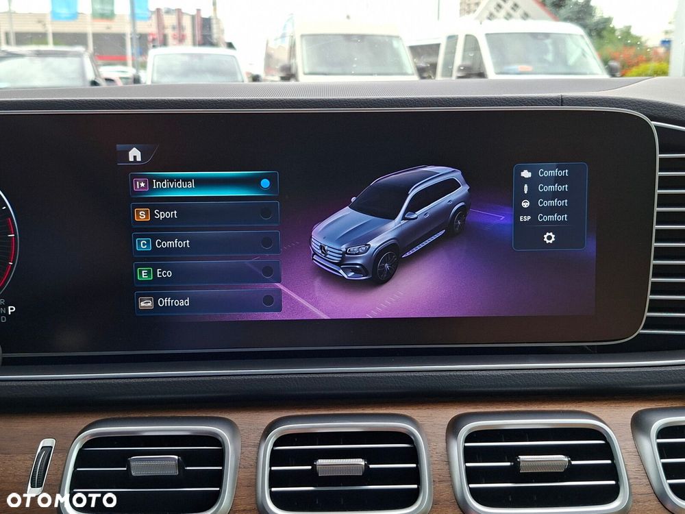 Mercedes-Benz GLS - 37