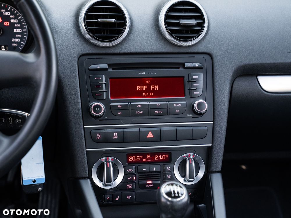 Audi A3 Sportback 1.2 TFSI Attraction - 33