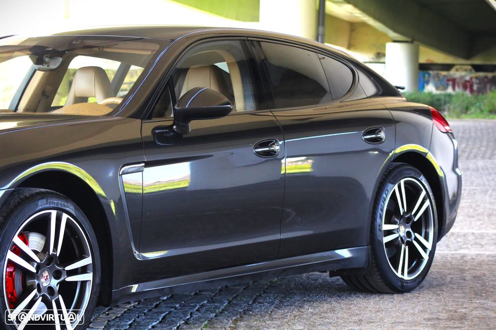 Porsche Panamera Platinum Edition - 19