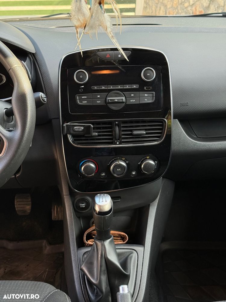 Renault Clio - 15