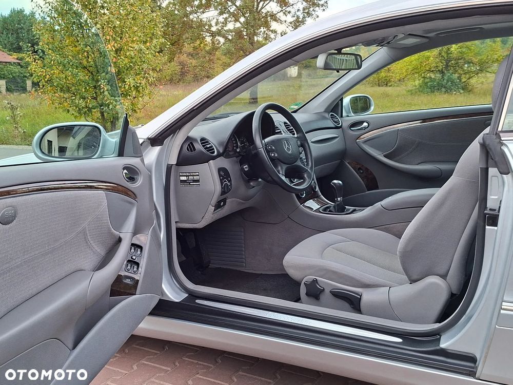 Mercedes-Benz CLK - 17