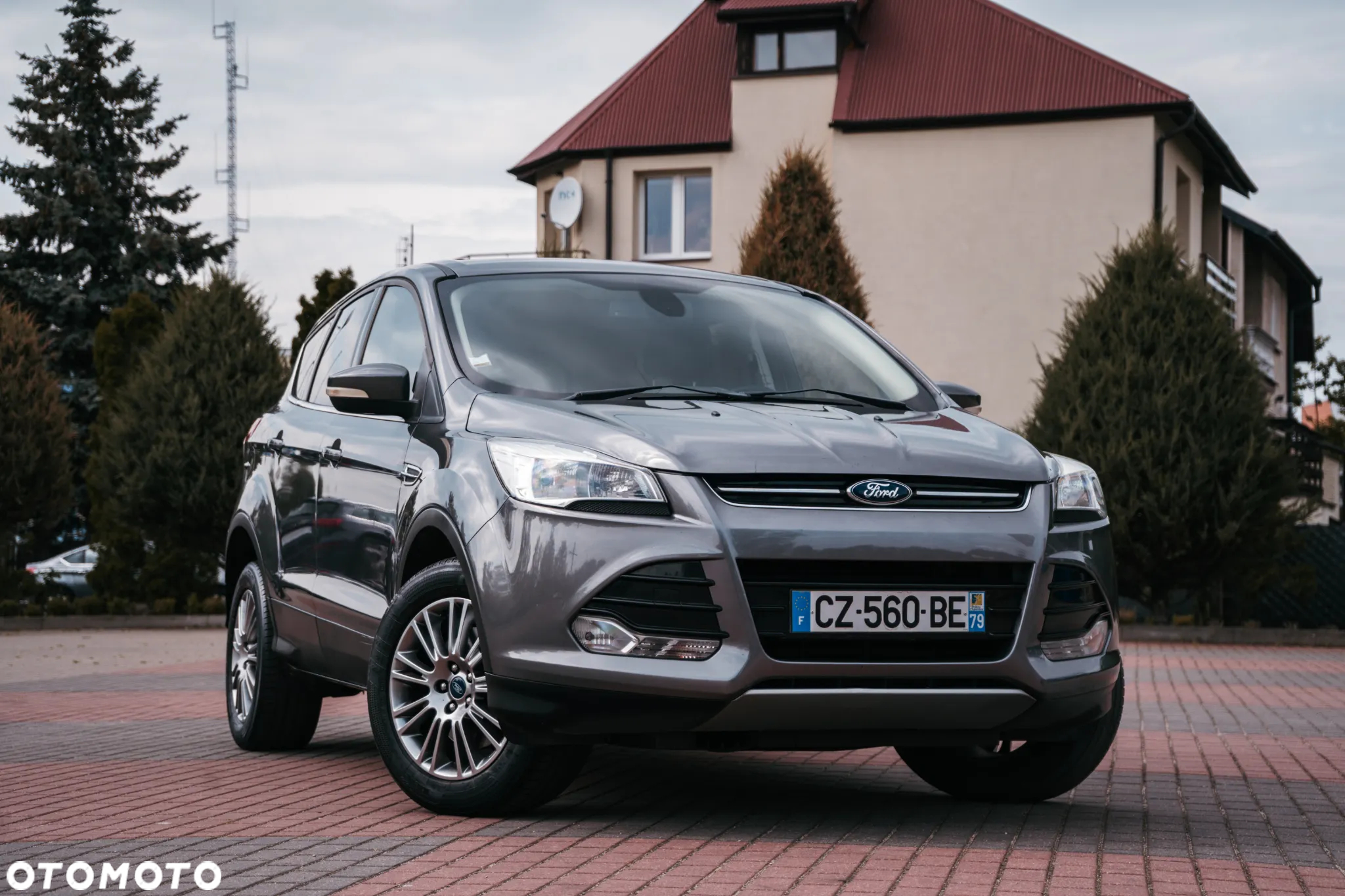Ford Kuga 2.0 TDCi 2x4 Titanium - 6