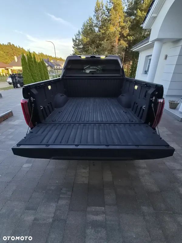 Toyota Tundra - 9