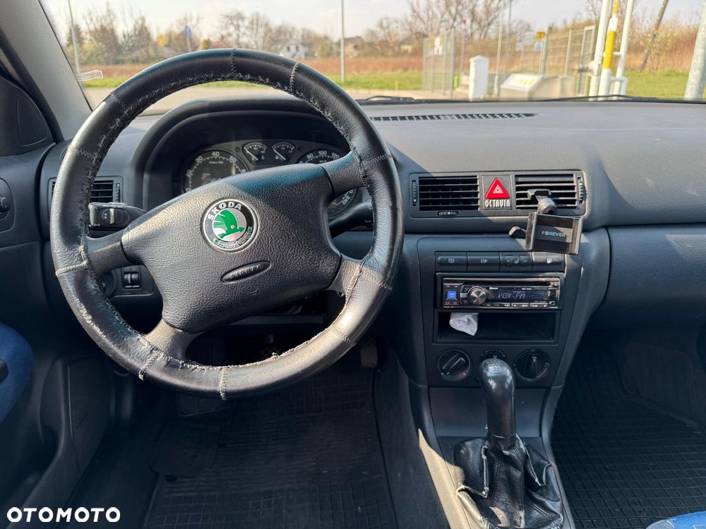 Skoda Octavia 2.0 Ambiente - 8