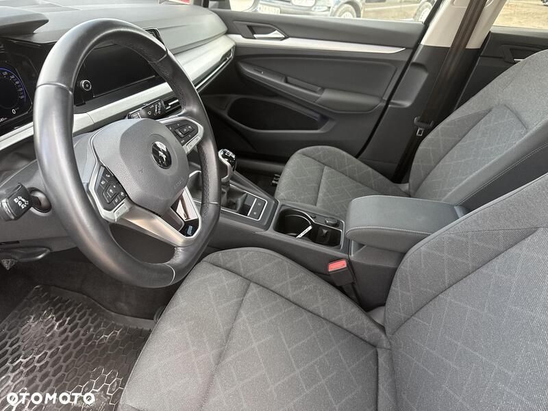 Volkswagen Golf - 12