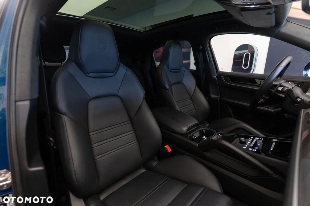Porsche Cayenne Standard - 40