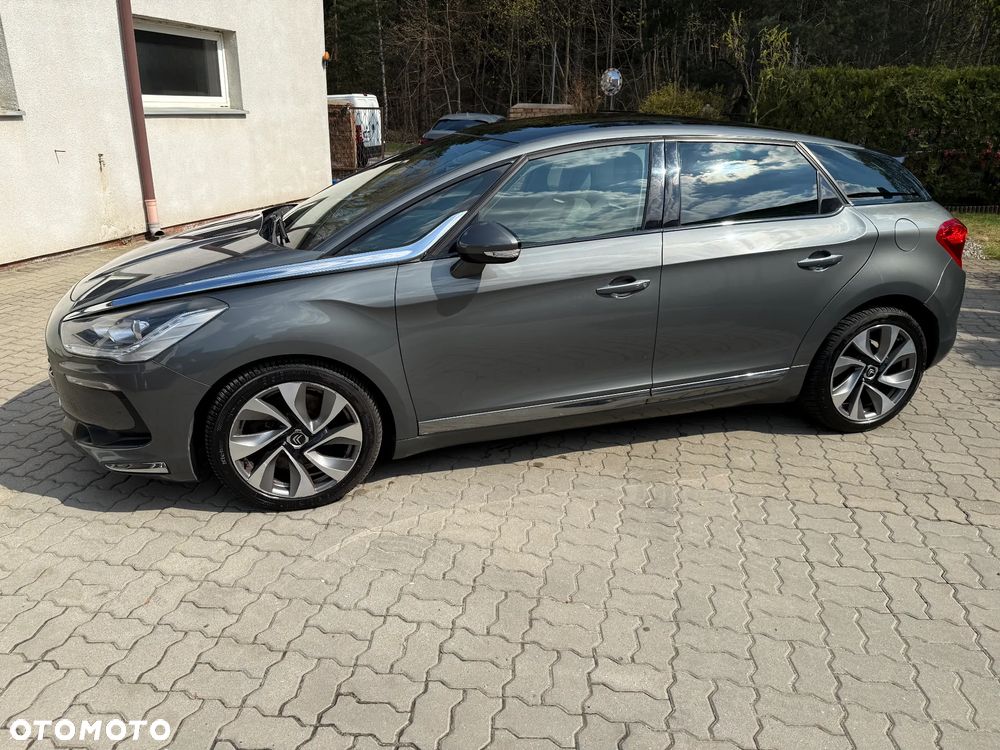 Citroën DS5 2.0 HDi SportChic - 4