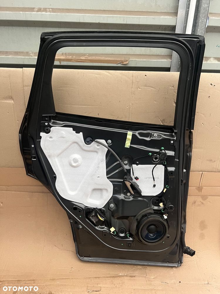 FORD KUGA MK2 TYLNE LEWE DRZWI UD - 2