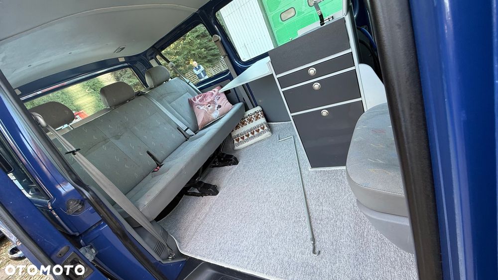 Volkswagen Transporter Caravelle Kurz (5.Si.) - 23