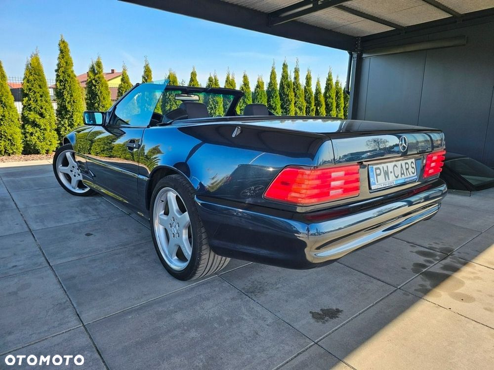 Mercedes-Benz SL - 17