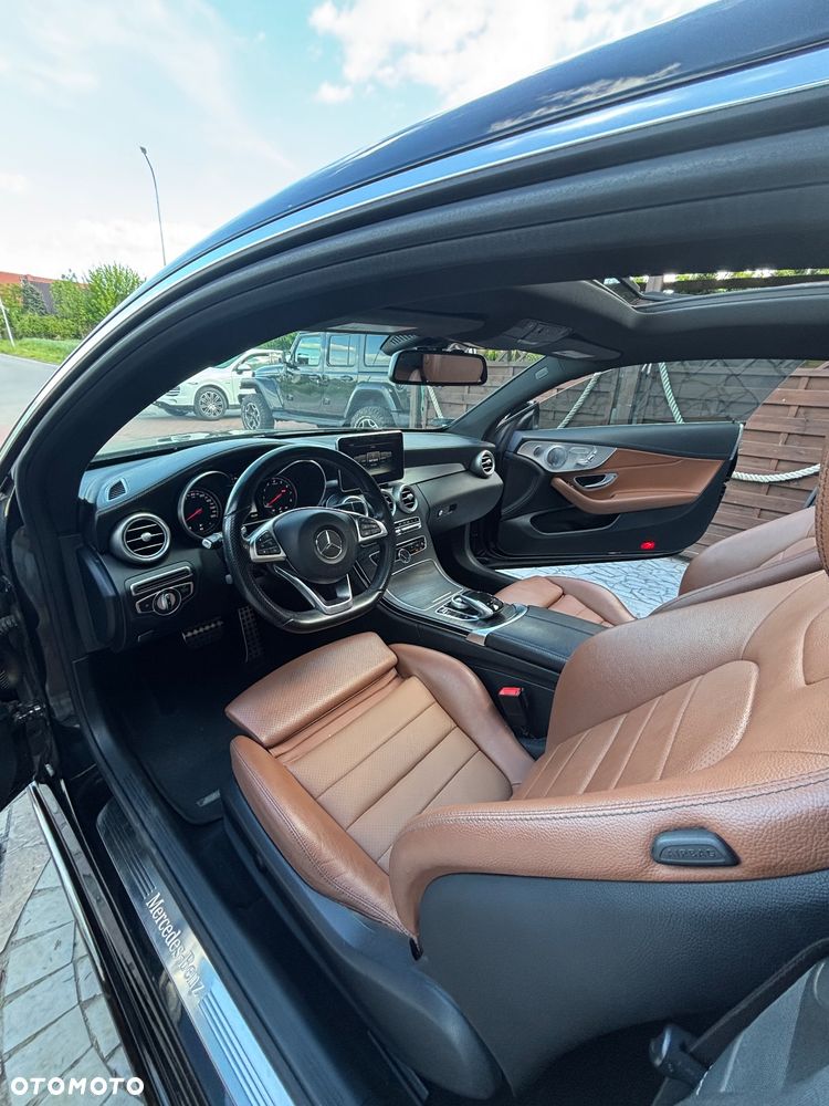 Mercedes-Benz Klasa C 300 9G-TRONIC - 6