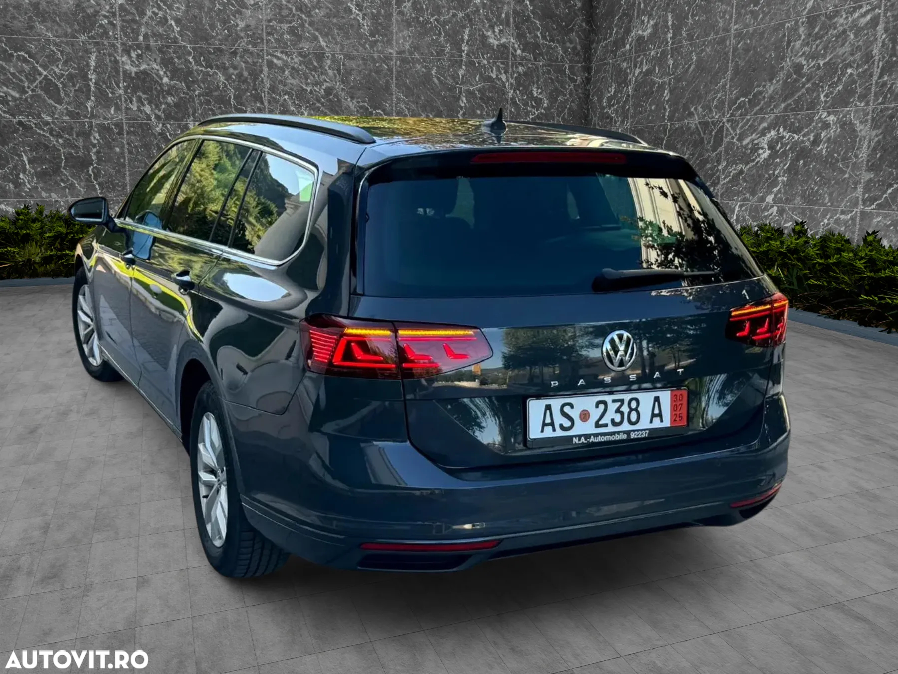 Volkswagen Passat 2.0 TDI (BlueMotion Technology) DSG Highline - 29