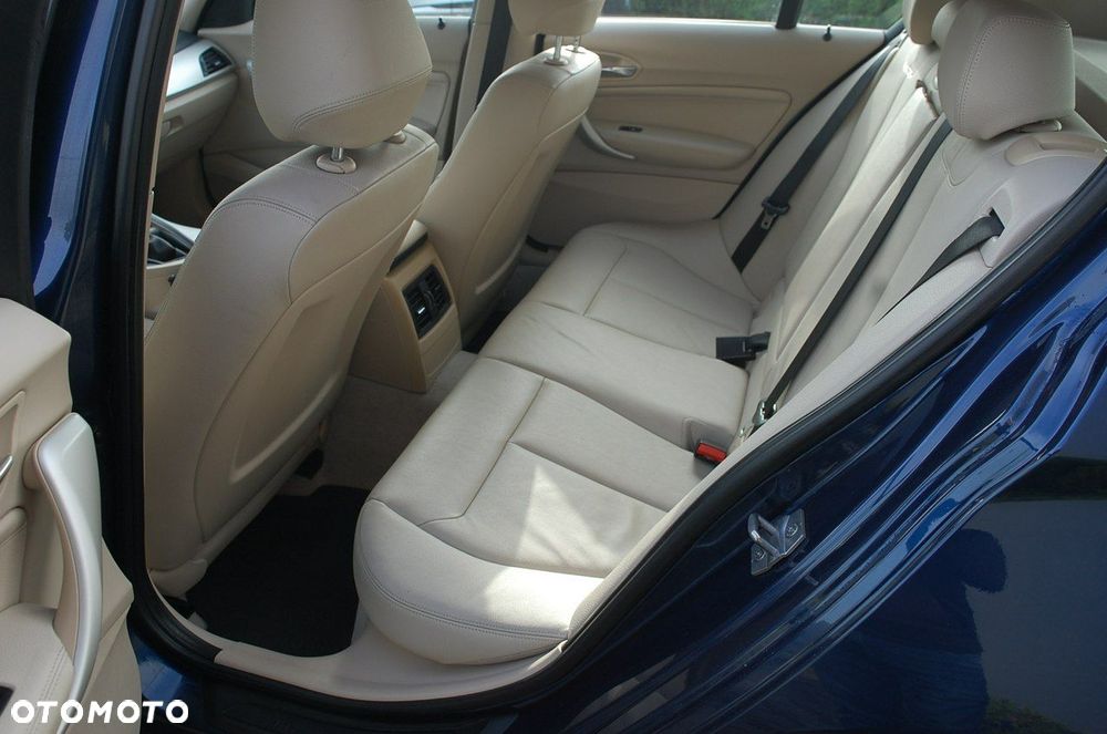 BMW Seria 1 - 25