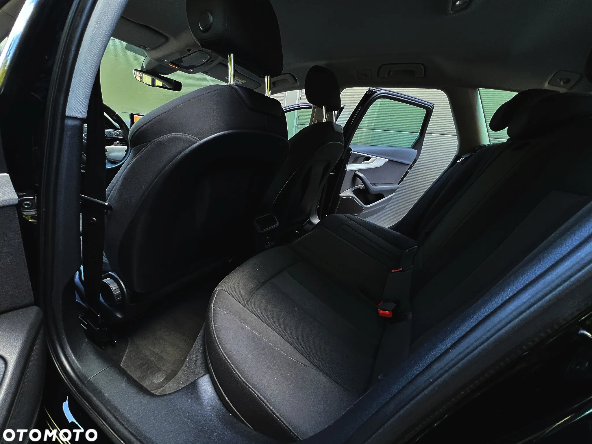 Audi A4 Avant 40 TDI S tronic - 23