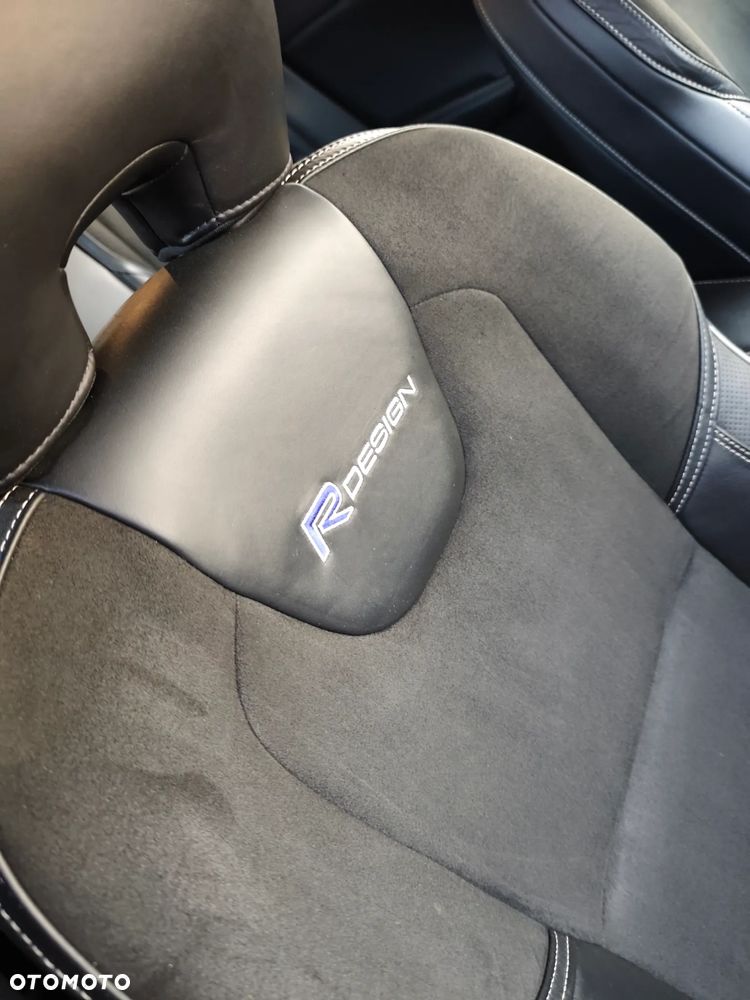 Volvo V40 D2 R Design - 21