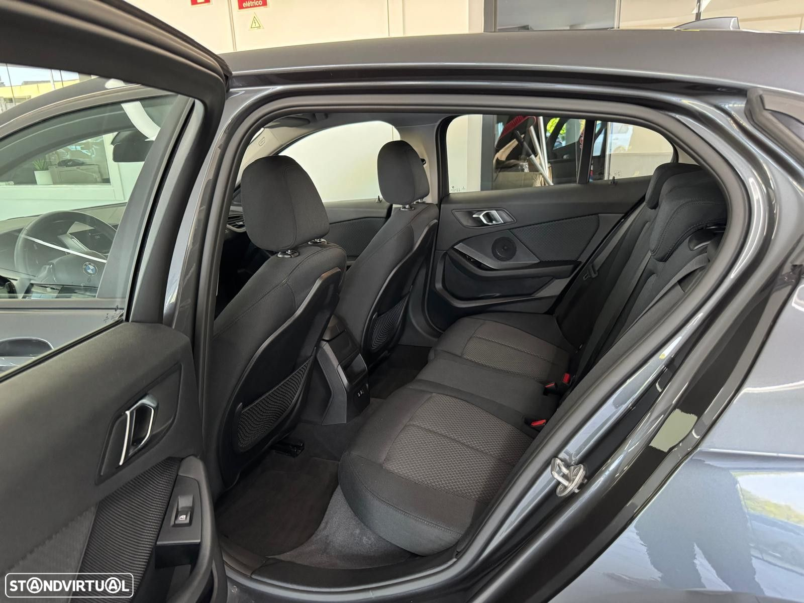 BMW 116 d Advantage Auto - 12