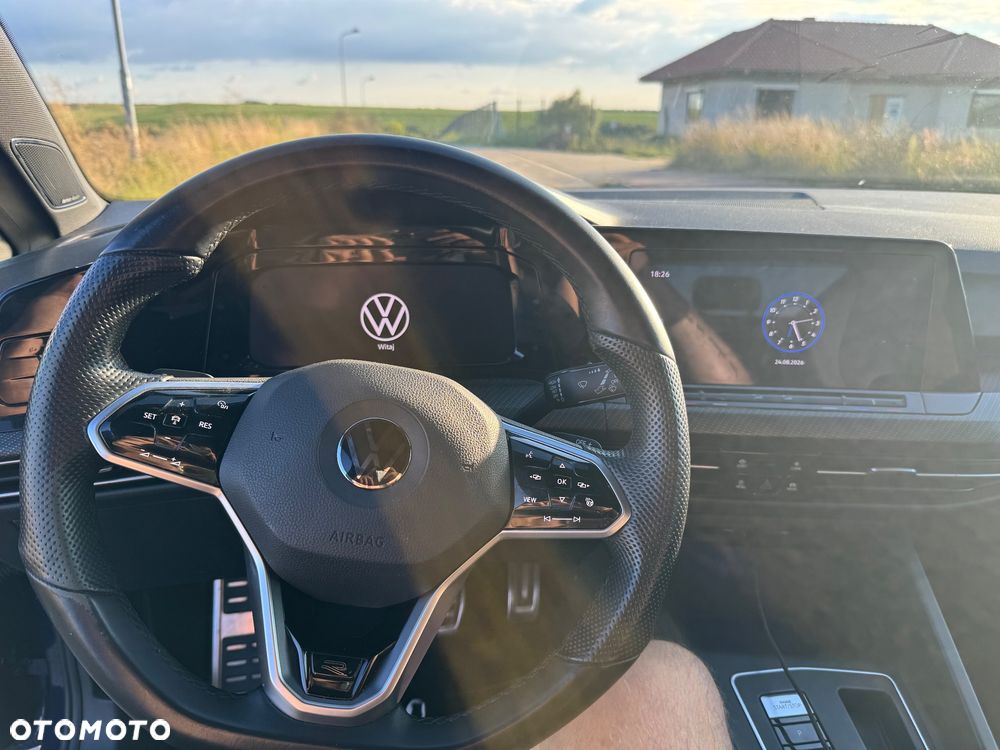 Volkswagen Golf 1.5 eTSI EVO R-Line DSG - 9