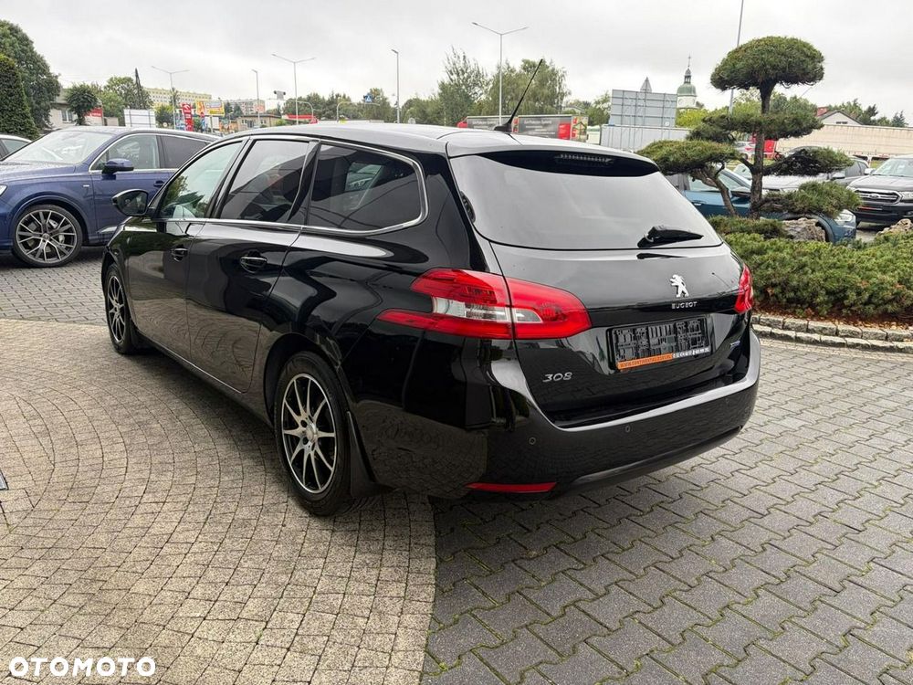 Peugeot 308 - 4