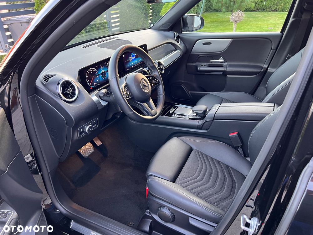 Mercedes-Benz GLB 200 7G-DCT - 8
