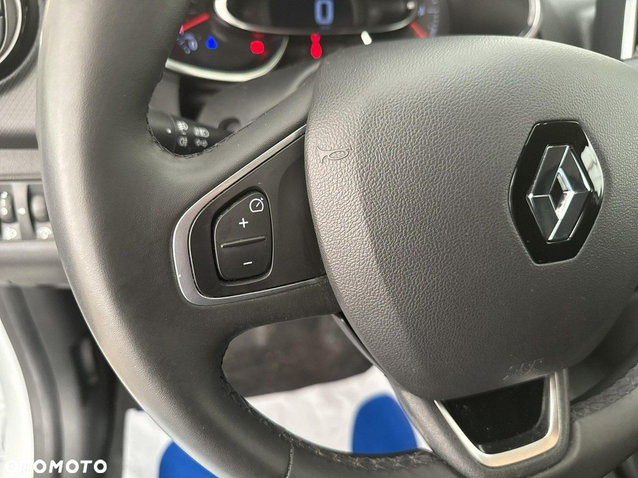 Renault Clio - 26