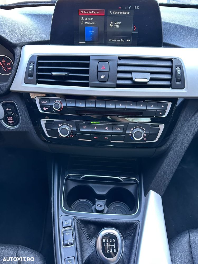 BMW Seria 3 318i - 12