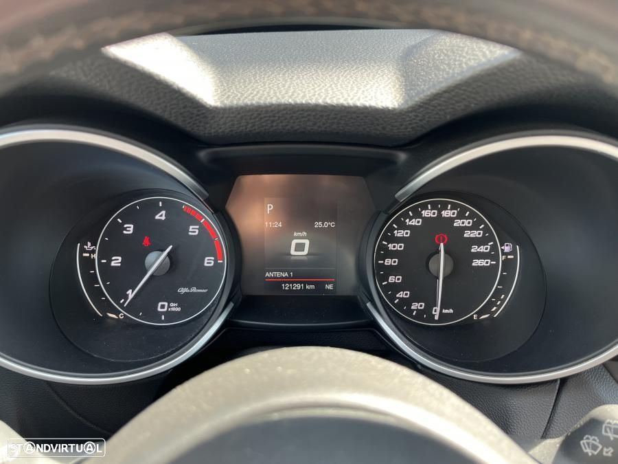 Alfa Romeo Stelvio 2.2 D Super AT8 - 44