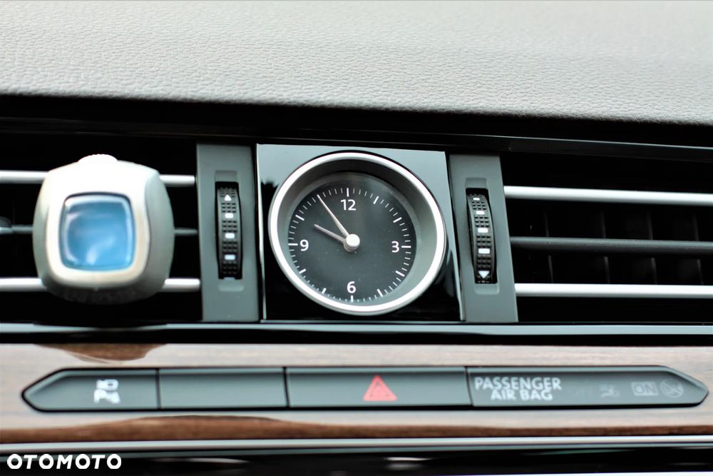 Volkswagen Passat - 4