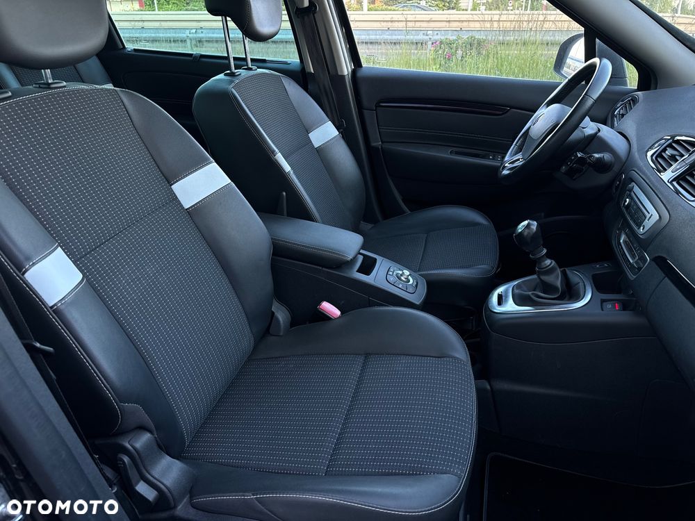 Renault Scenic 1.2 TCe Energy Limited - 11