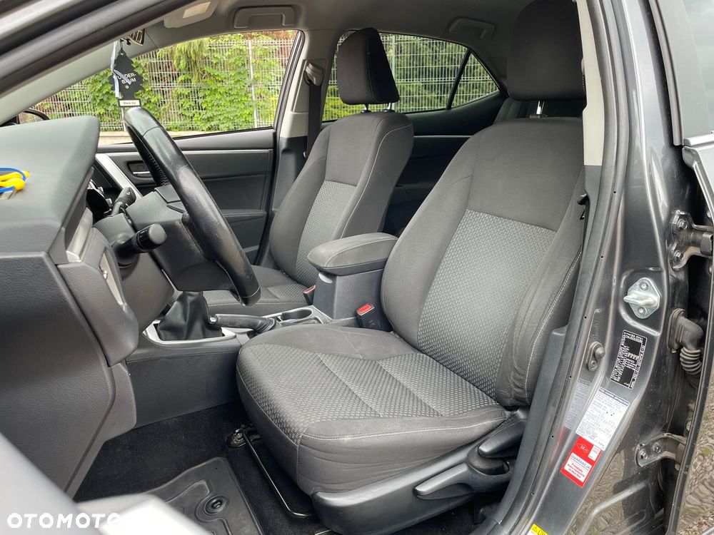 Toyota Corolla 1.6 Premium - 7