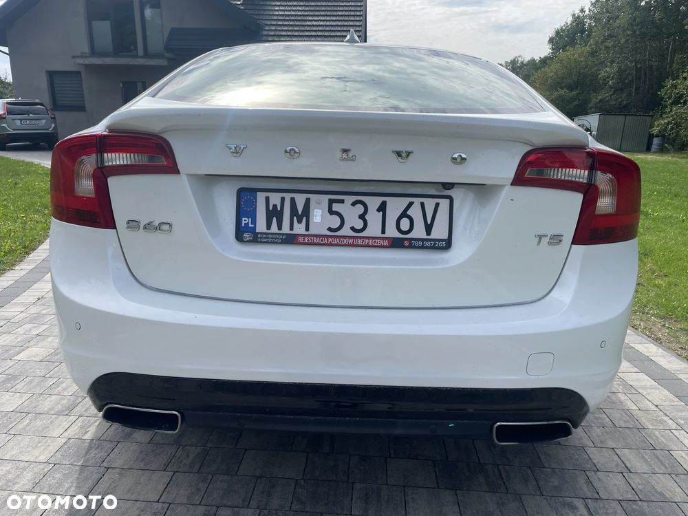 Volvo S60 T5 Drive-E R-Design Summum - 6