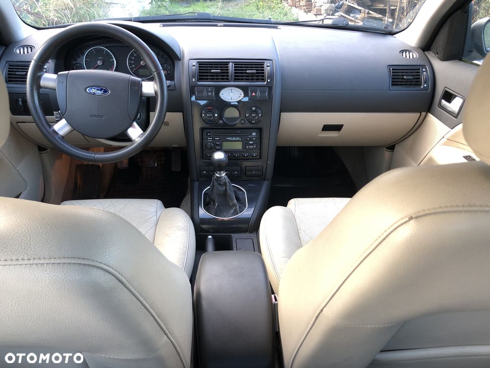 Ford Mondeo 2.0 TDDi Ghia - 4