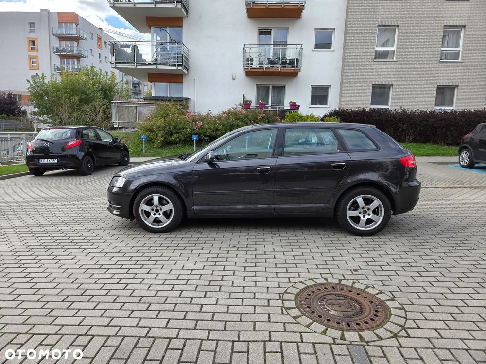 Audi A3 Sportback - 8