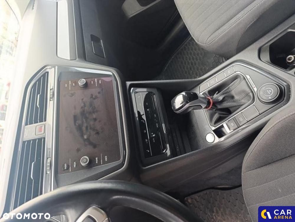 Volkswagen Tiguan - 14