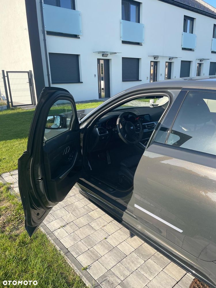 BMW Seria 3 320d Sport Line - 1