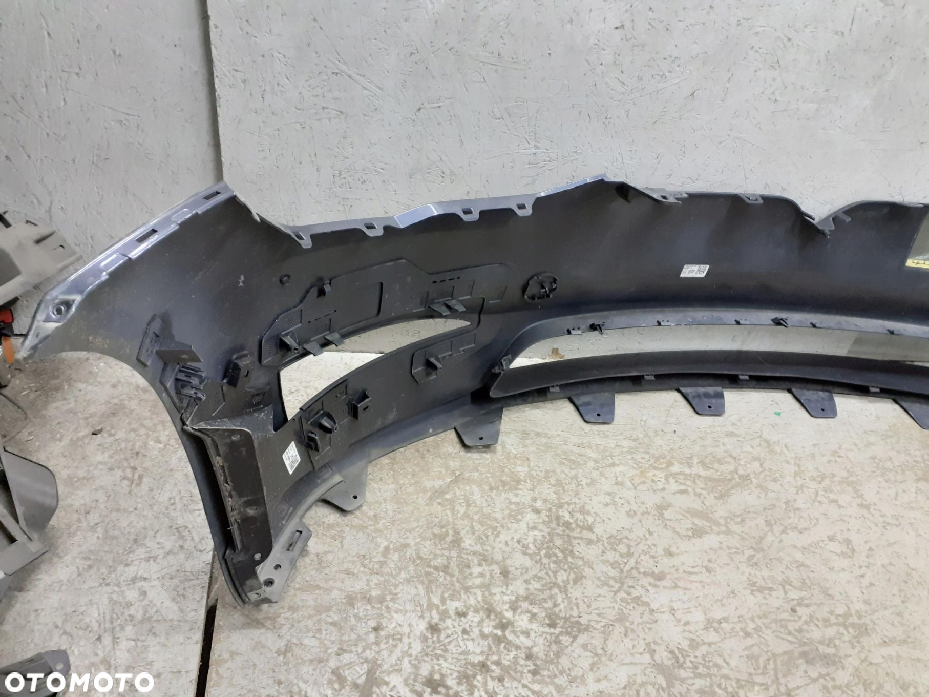 ZDERZAK PRZEDNI PRZÓD TESLA S PLAID - 9