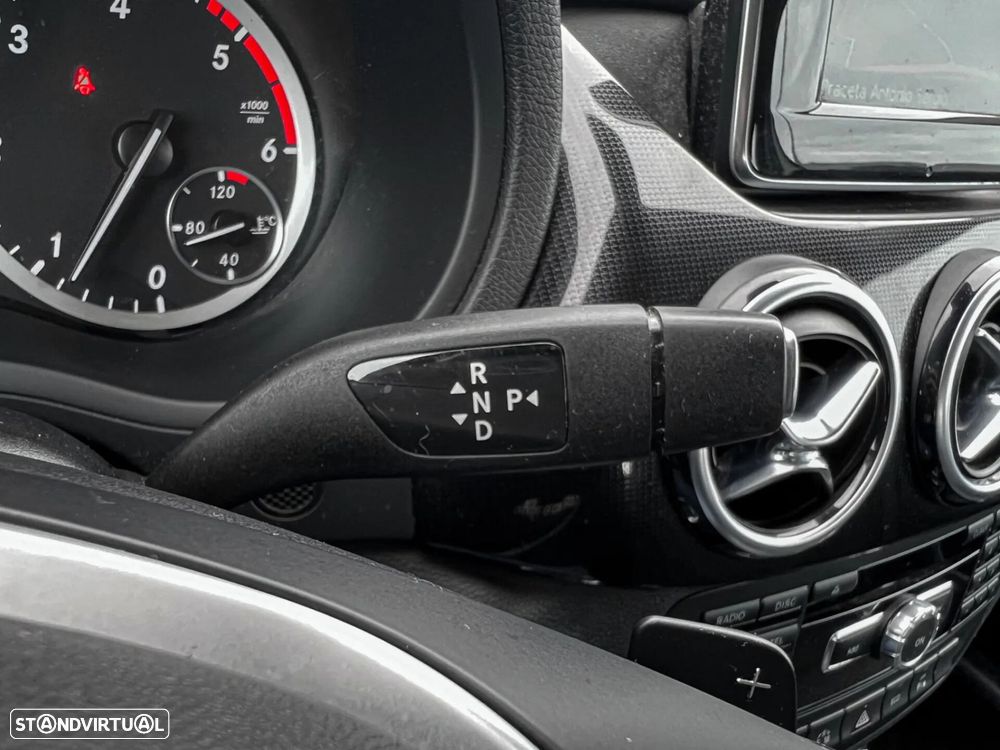 Mercedes-Benz B 180 CDI BlueEFFICIENCY Aut. - 12