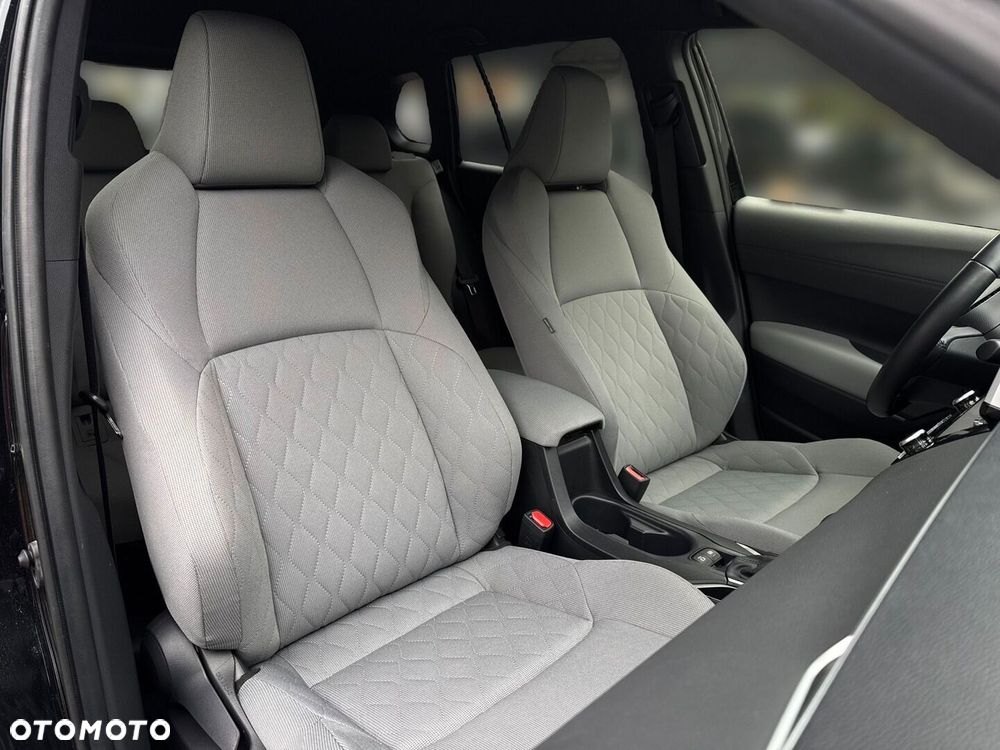 Toyota Corolla Cross - 18