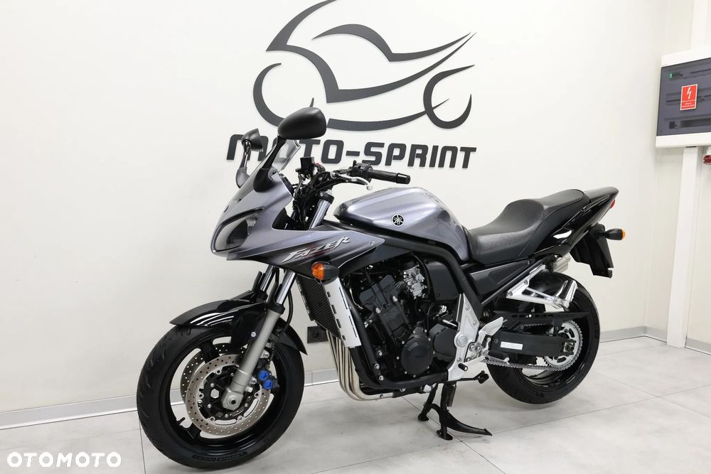 Yamaha FZS - 5