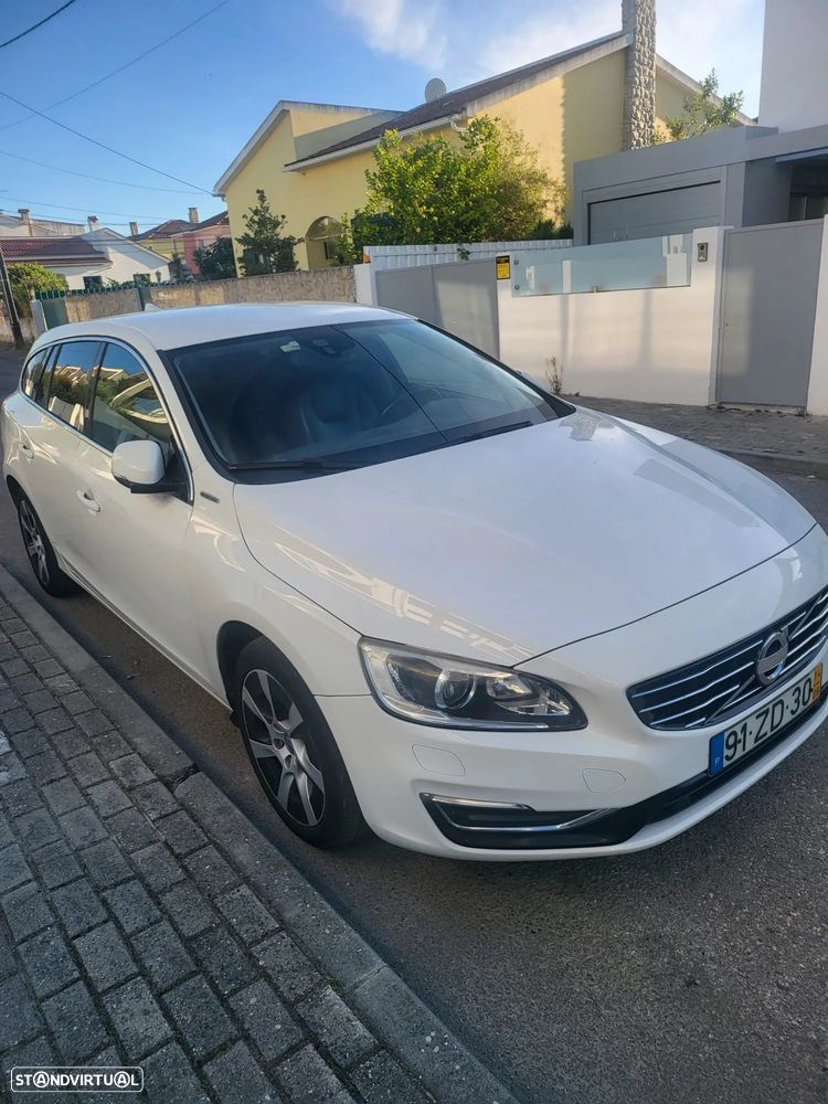 Volvo V60 D5 Geartronic Summum - 1