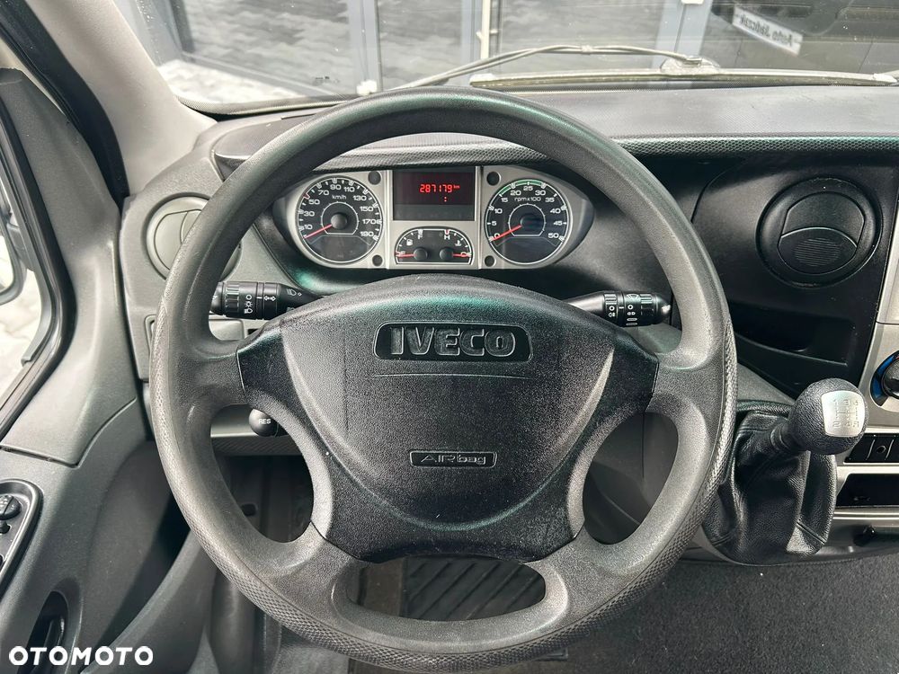 Iveco Daily 40C13 Kontener 8 palet + winda 750kg + drzwi boczne **Serwis**Sprowadzony**2011R** - 12