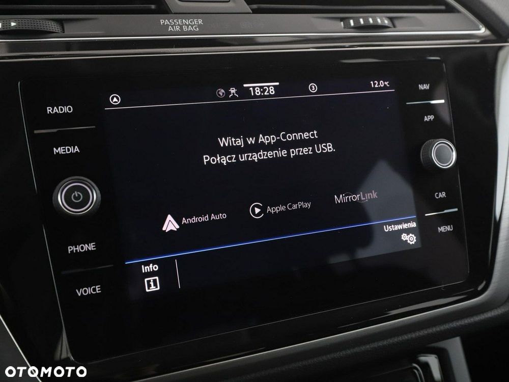 Volkswagen Touran 2.0 TDI BMT Comfortline DSG - 25