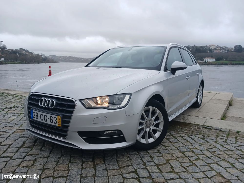 Audi A3 Sportback 1.6 TDI Attraction - 3