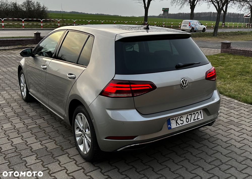 Volkswagen Golf 2.0 TDI Sound - 35
