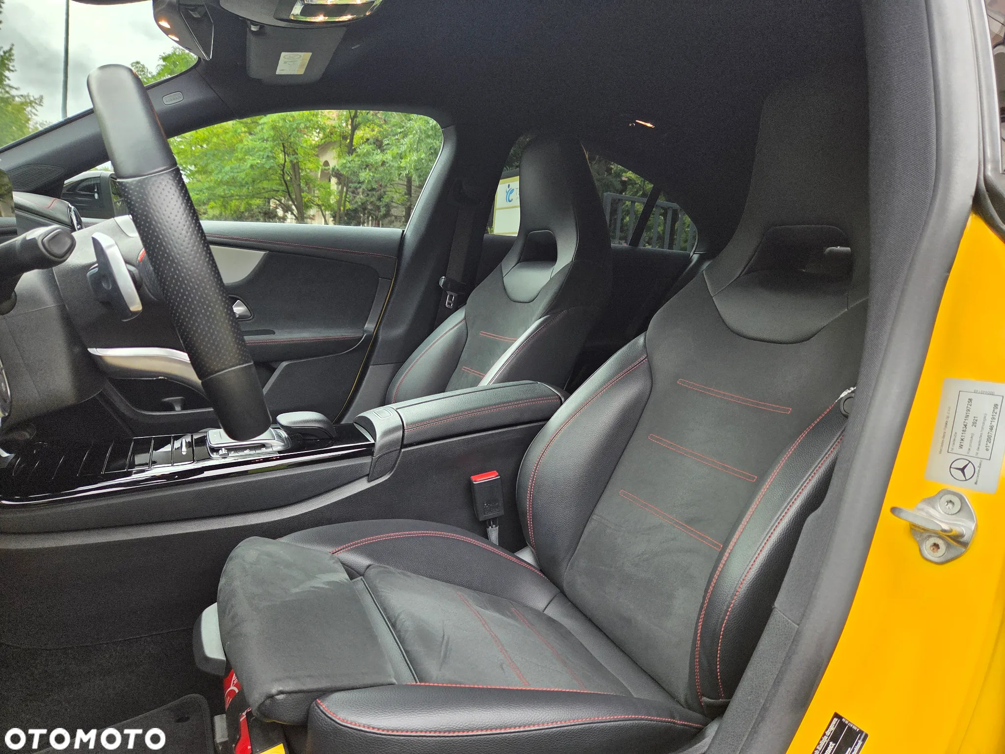 Mercedes-Benz CLA 250 4-Matic AMG Line 7G-DCT - 18