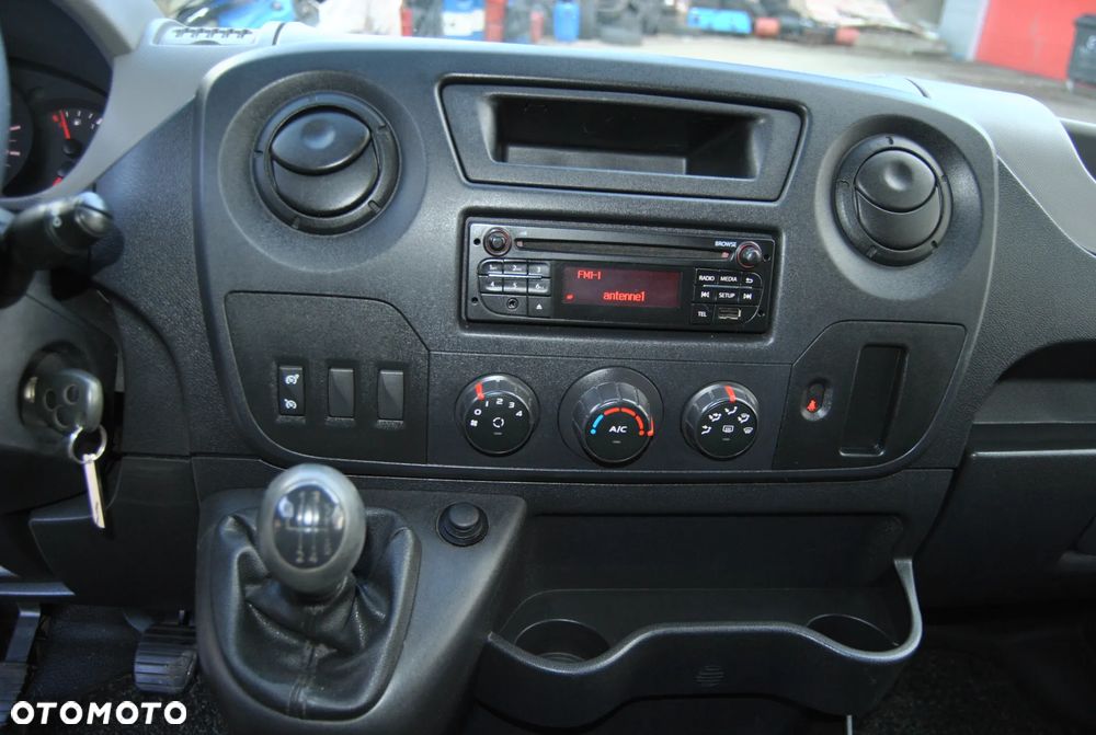 Renault Master - 18