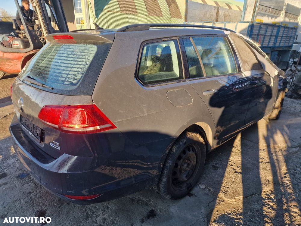 Dezmembram Volkswagen Golf 7 2014 1.6tdi CRK Manual - 1