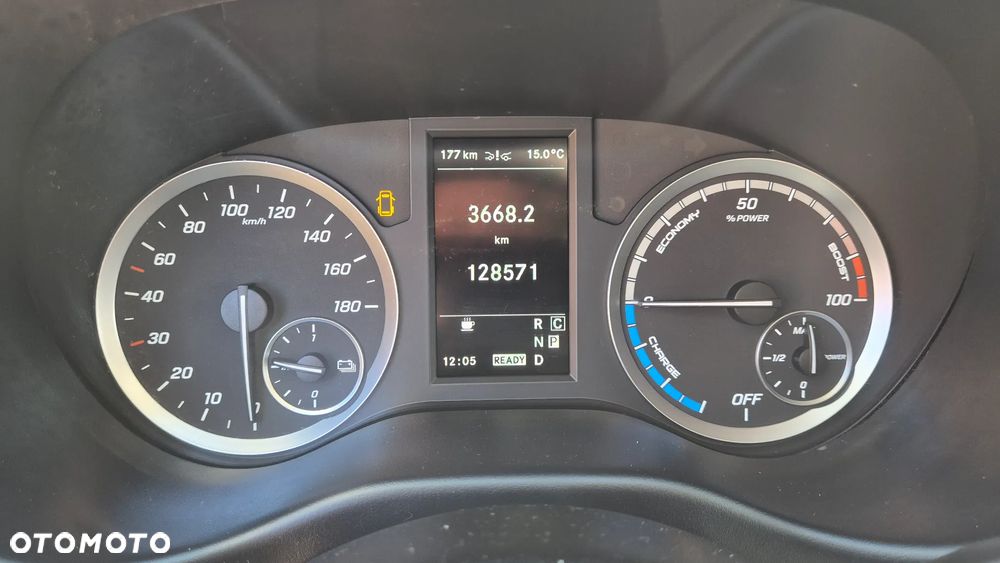 Mercedes-Benz E-VITO - 10