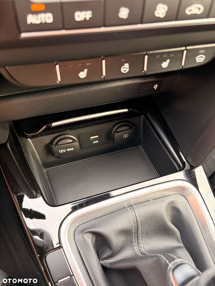 Kia ProCeed - 24