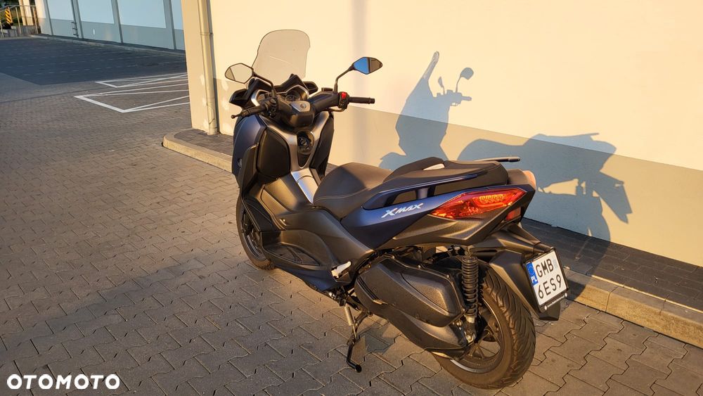 Yamaha X-max - 3