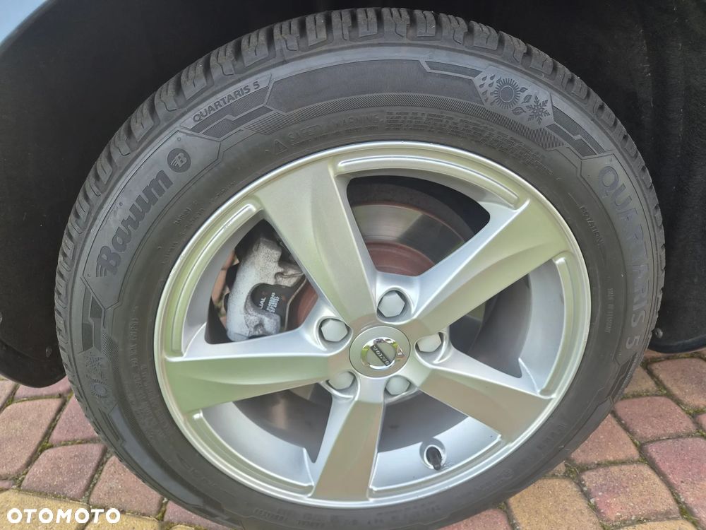 Volvo V40 D2 Kinetic - 22